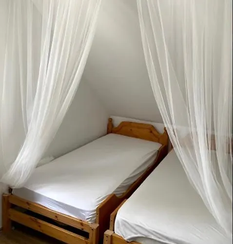 Dom wakacyjny Pipacs Balatonszarszo